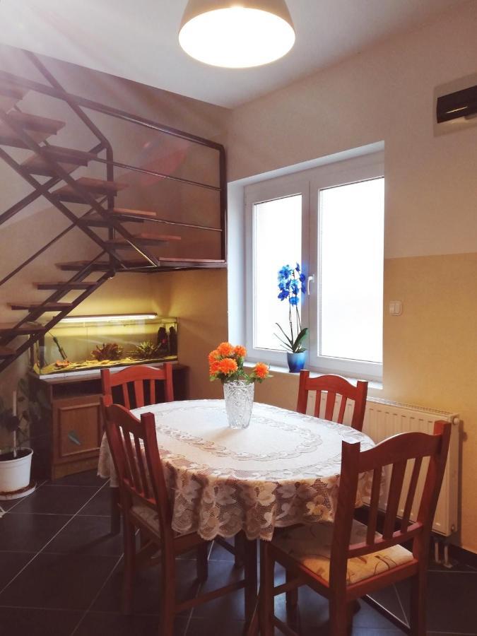 Happy Home Apartman Денешдиаш Экстерьер фото
